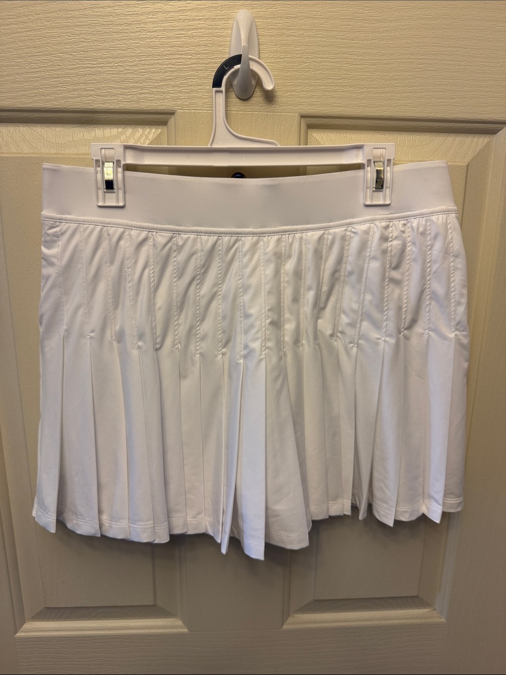 Women's vineyard vines White Pleated Tennis Skirt